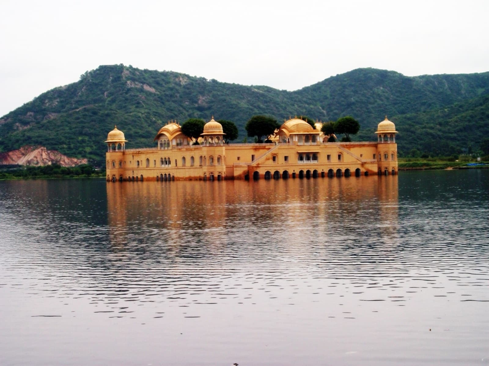 Jal Mahal (Water Palace)